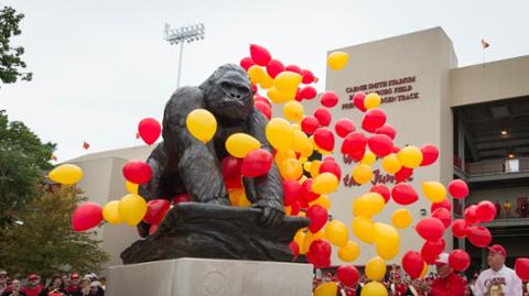 champions_sculpture_balloons