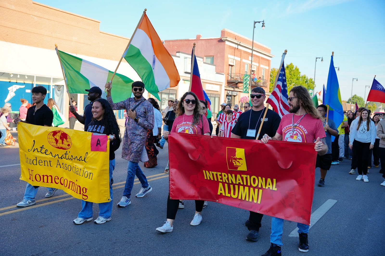 International Alumni at Homecoming Parade