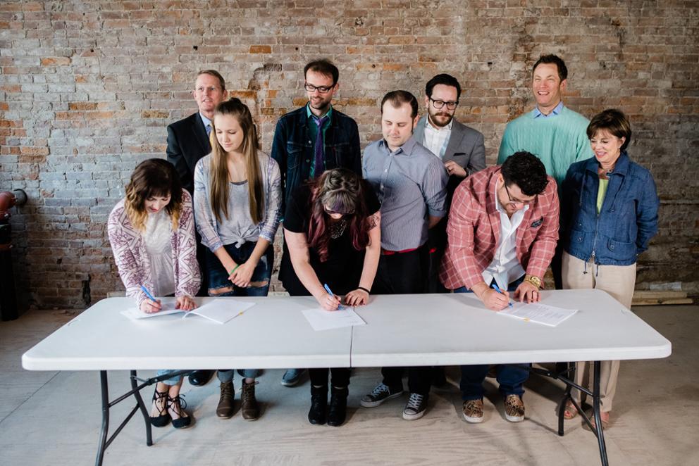 b22 eats signing