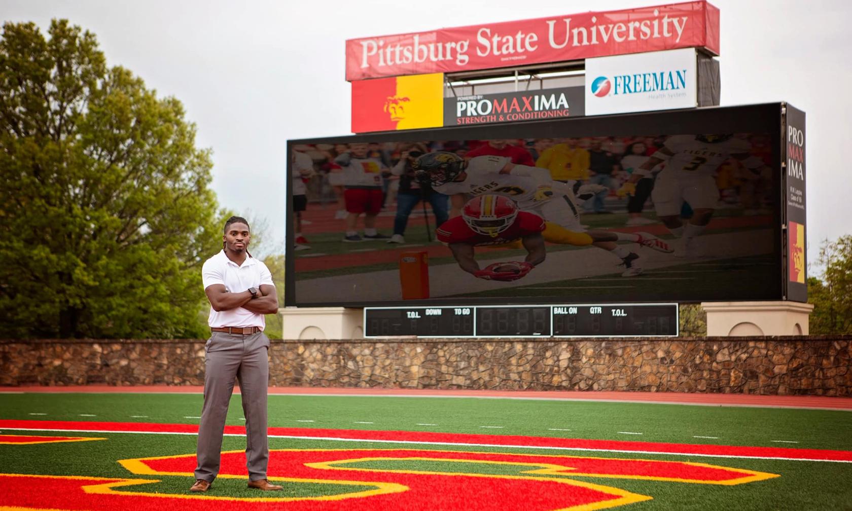 Elijah Harris on the field