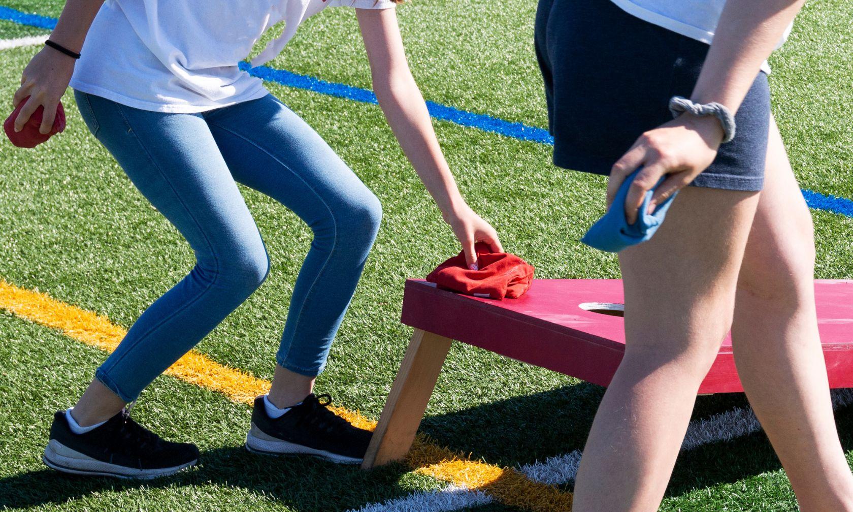 Cornhole game