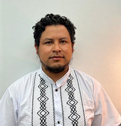 Faculty Isaac Hernandez