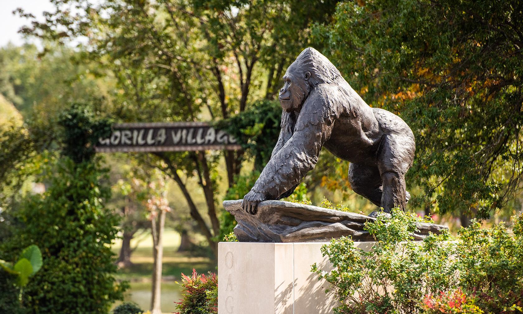 Champion Gorilla statue