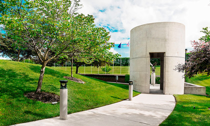 veterans memorial entrance