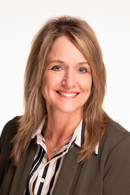 A Julie Dainty
