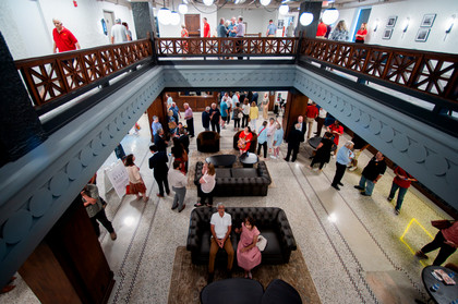 Besse lobby