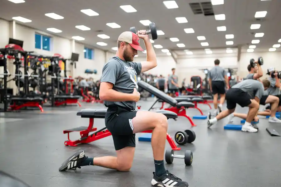 Athlete doing training tests in a weight room