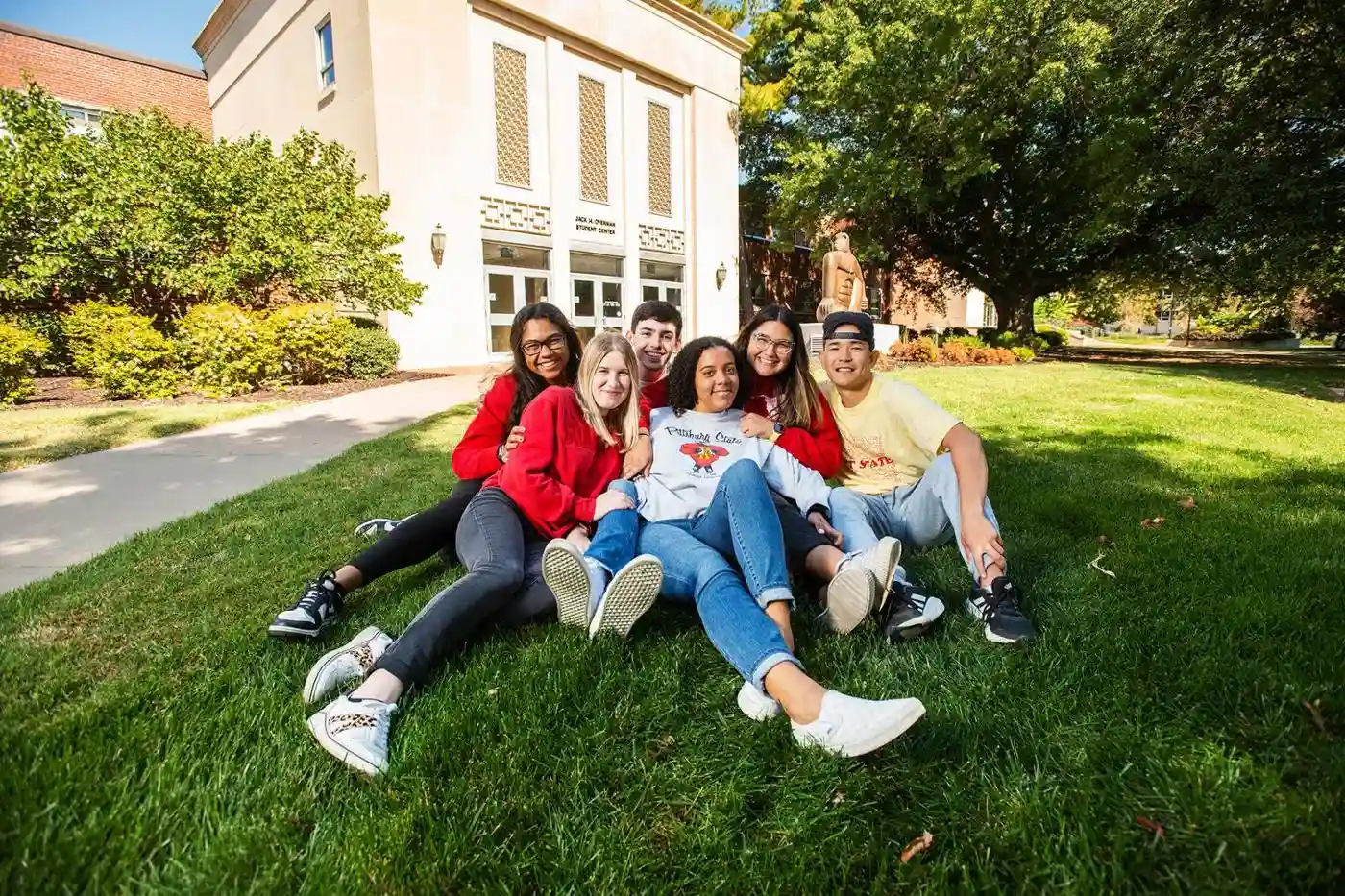 students on the oval in the grass 1400w