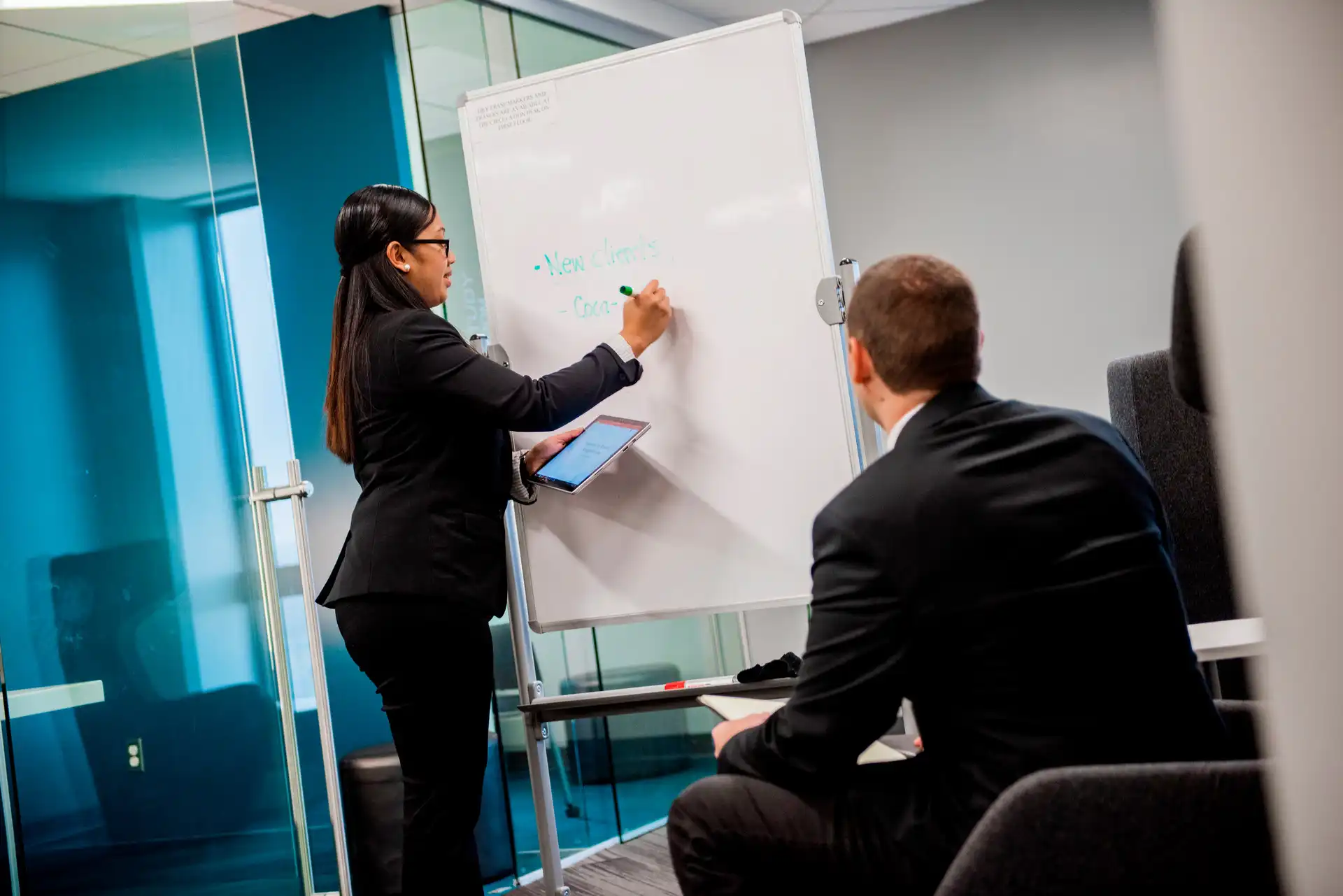 selling center 1920w