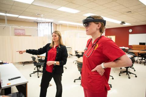 Nursing Lab at Pittsburg State University Irene Ransom Bradley School of Virtal Reality Training 