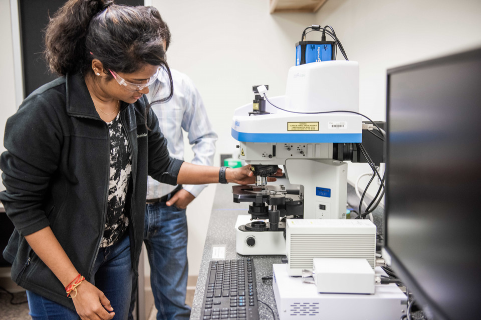 microscope-student 960w