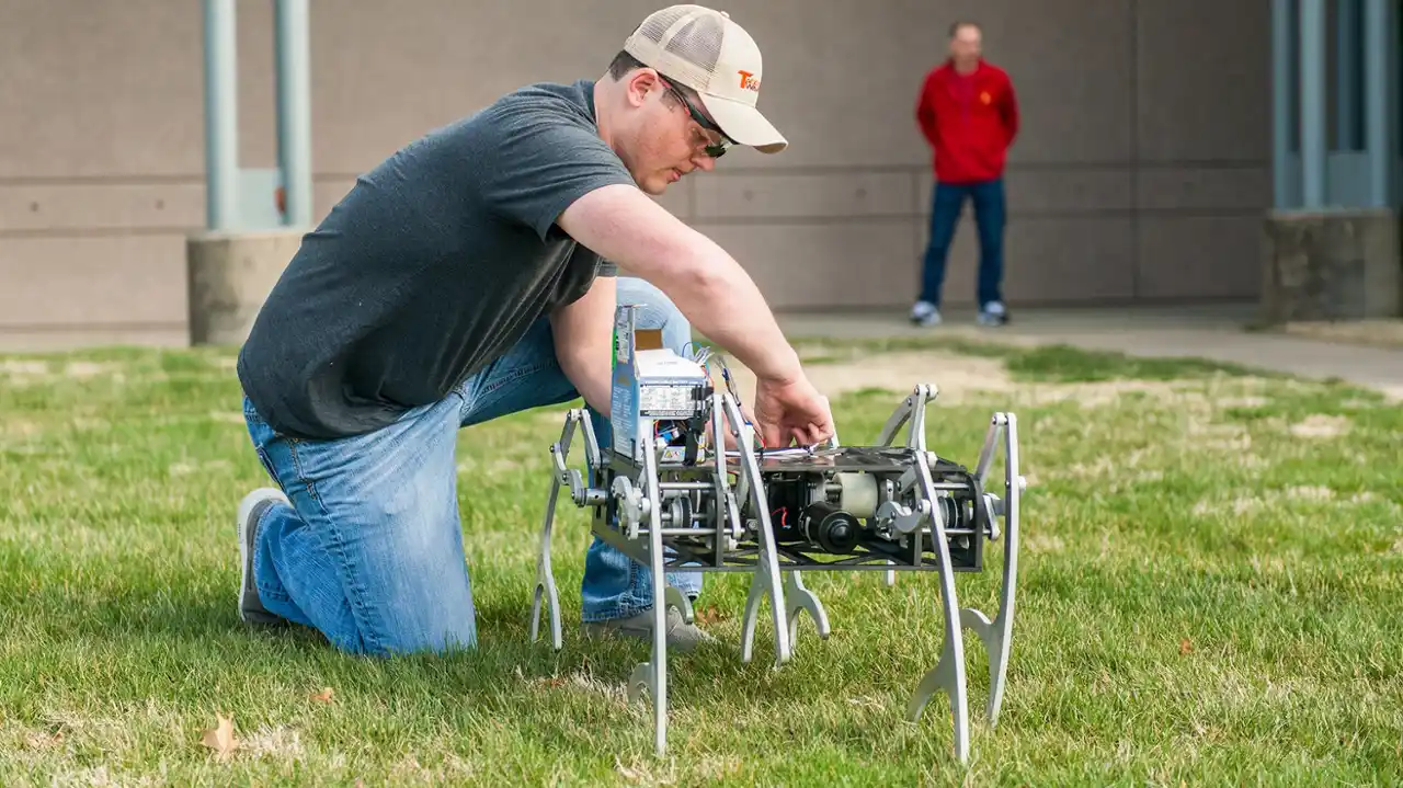 Electronics Engineering Technology major