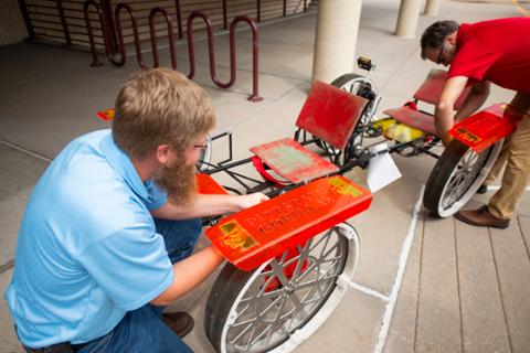 Engineering students at Pitt State with mars rover