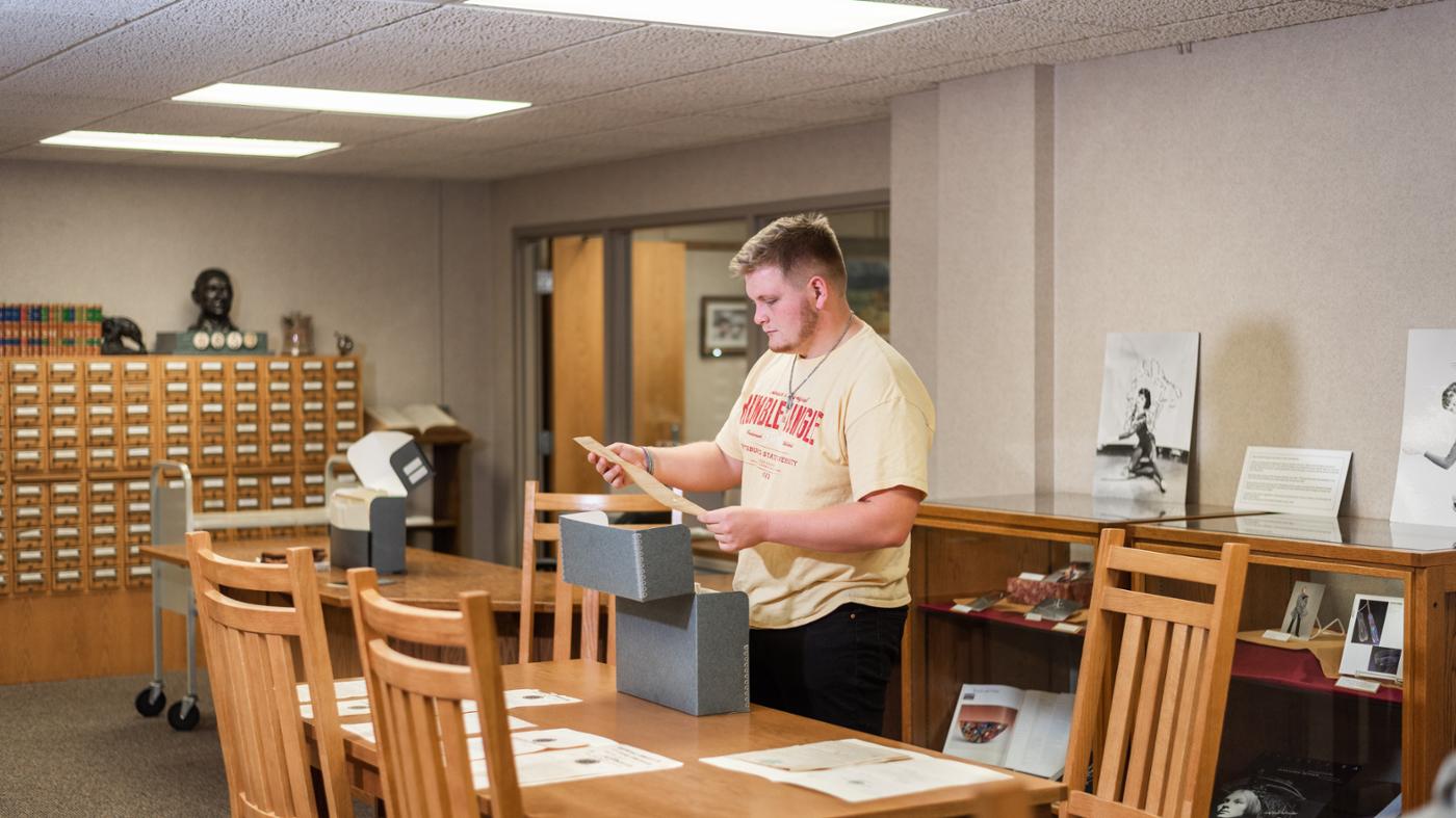 History students prepare for jobs at Pittsburg State University
