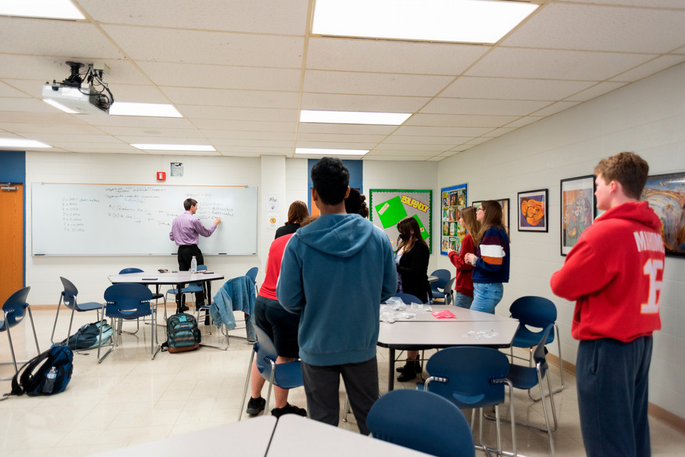 teacher teaching spanish