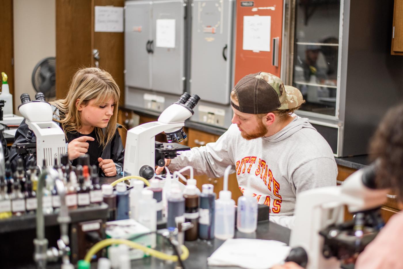 Biology major at Pittsburg State University. Student prepare for career in life sciences