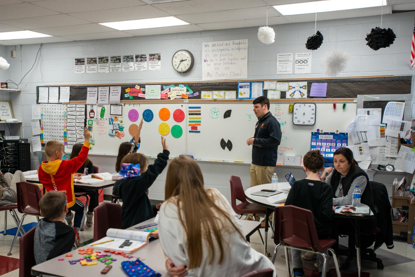 Students earns teaching license for elementary school in Kansas at Pittsburg State