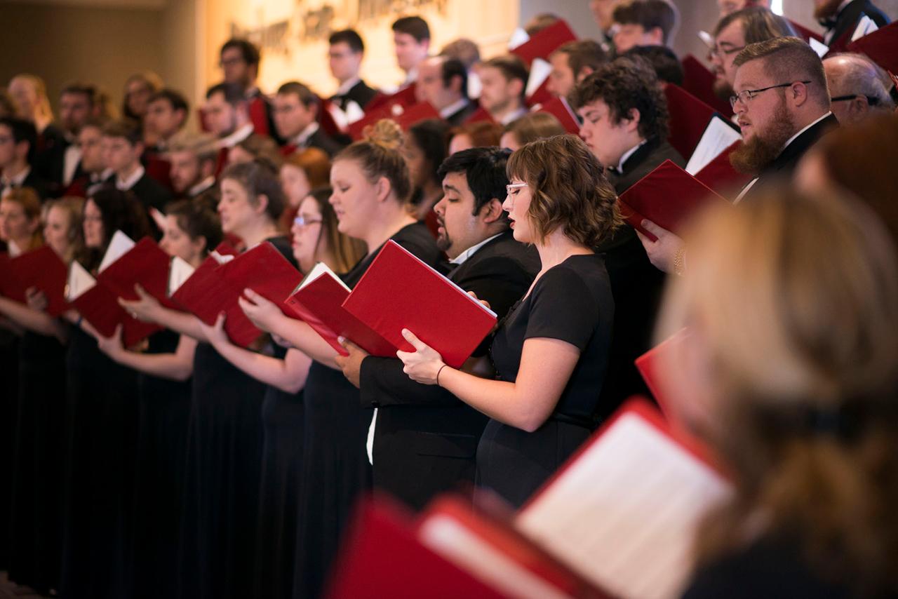 Choral holiday ensemble 