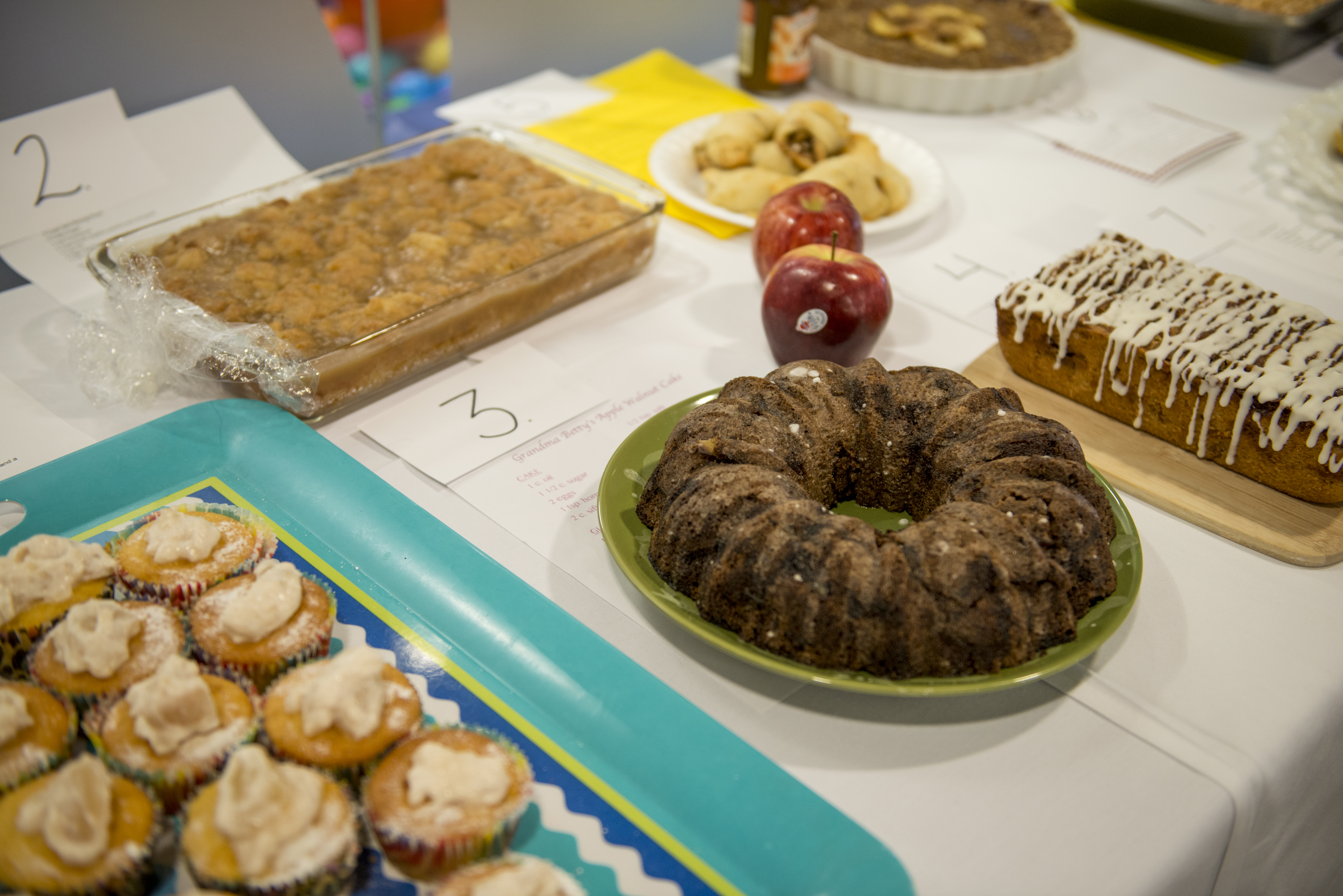 Apple-Pie-Contest-Student-Center-Apple-Day-5971.jpg